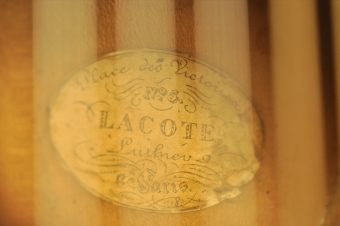 Interior label reading Place des Victoires No 5 LACOTE Luthier a Paris, attributed to Thibouville-Lamy after expert examination