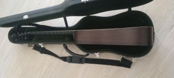Side profile of a Karl Kirchmeyr baroque guitar showing the Indian rosewood ribs and the body depth
